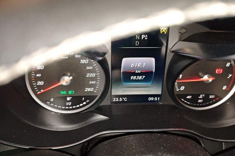 Used Mercedes-Benz GLC 2019 GLC 260 L 4MATIC Dynamic Model Instrument Cluster