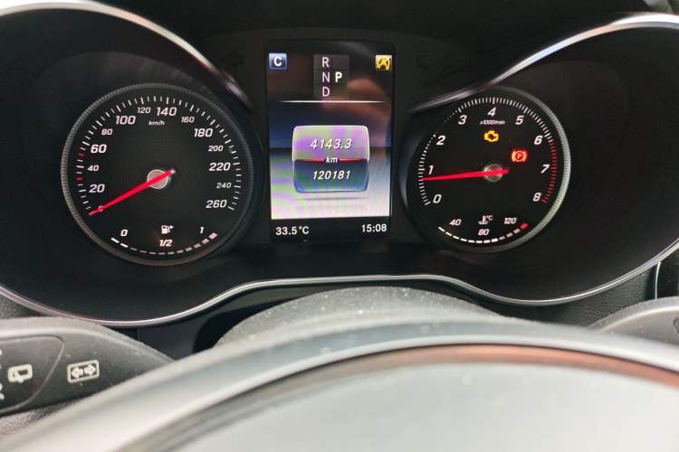 Used Mercedes-Benz GLC 2019 GLC 260 L 4MATIC Dynamic Model Instrument Cluster
