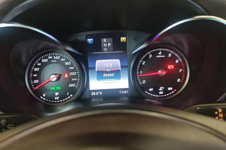 Used Mercedes-Benz GLC 2019 GLC 260 L 4MATIC Dynamic Model Instrument Cluster