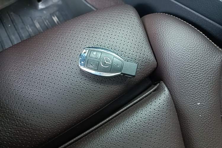 Used Mercedes-Benz GLC 2019 GLC 260 L 4MATIC Dynamic Model Interior 1