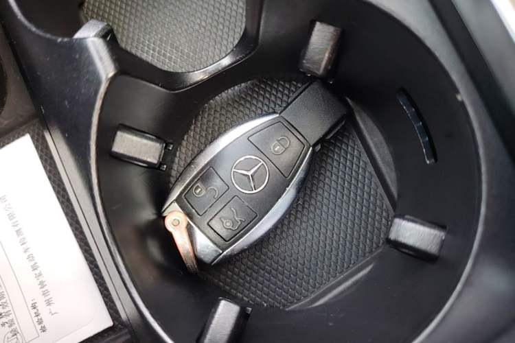 Used Mercedes-Benz GLC 2019 Facelift GLC 260 L 4MATIC Luxury Model Interior 1
