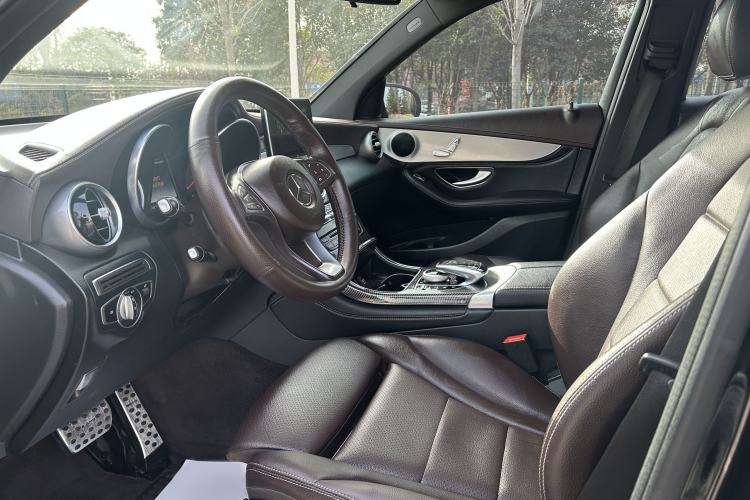 Used Mercedes-Benz GLC 2019 GLC 200 4MATIC Interior 1
