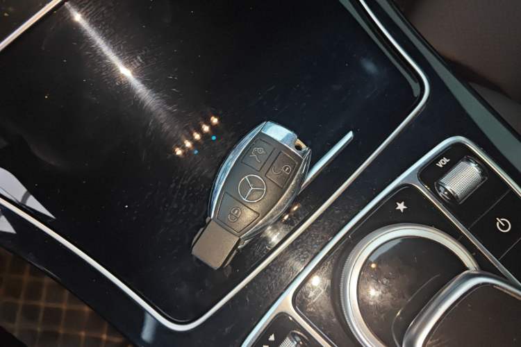 Used Mercedes-Benz GLC 2019 GLC 200 L 4MATIC Interior 1