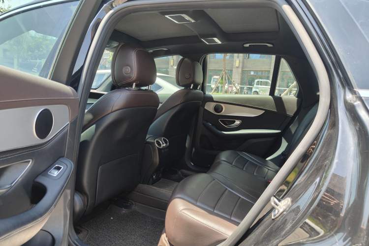 Used Mercedes-Benz GLC 2019 GLC 200 L 4MATIC Interior 2