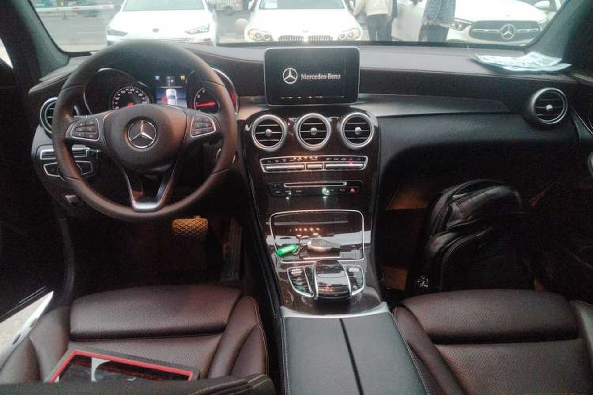 Used Mercedes-Benz GLC 2019 GLC 260 L 4MATIC Dynamic Model Interior 2