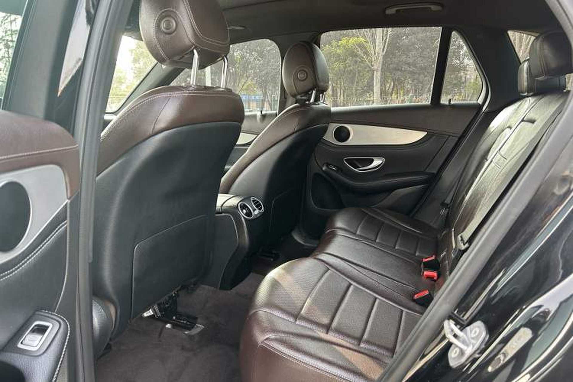 Used Mercedes-Benz GLC 2019 GLC 200 4MATIC Interior 2