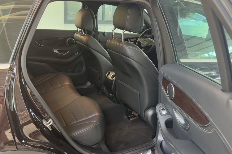 Used Mercedes-Benz GLC 2019 GLC 260 L 4MATIC Dynamic Model Interior 2