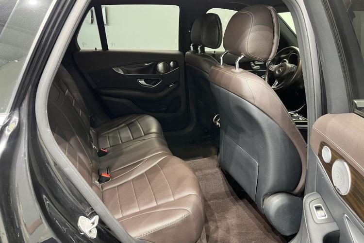 Used Mercedes-Benz GLC 2019 GLC 260 L 4MATIC Dynamic Model Interior 2