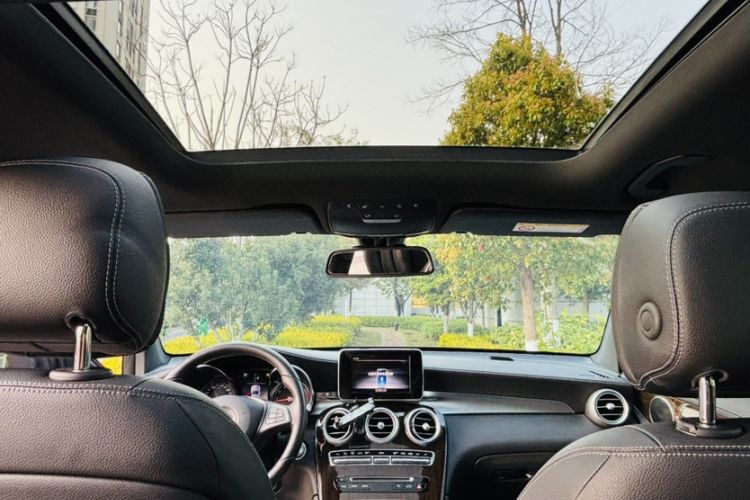 Used Mercedes-Benz GLC 2019 GLC 260 L 4MATIC Dynamic Model Interior 3