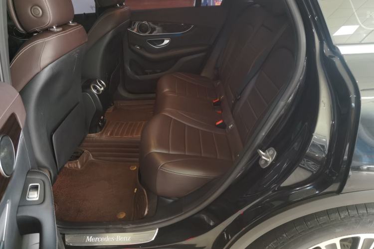 Used Mercedes-Benz GLC 2019 GLC 260 L 4MATIC Dynamic Model Interior 4