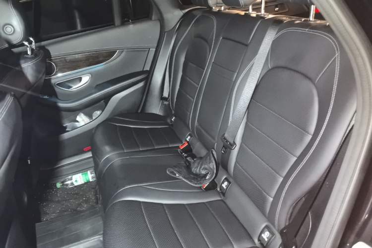 Used Mercedes-Benz GLC 2019 GLC 260 L 4MATIC Luxury Model Interior 4