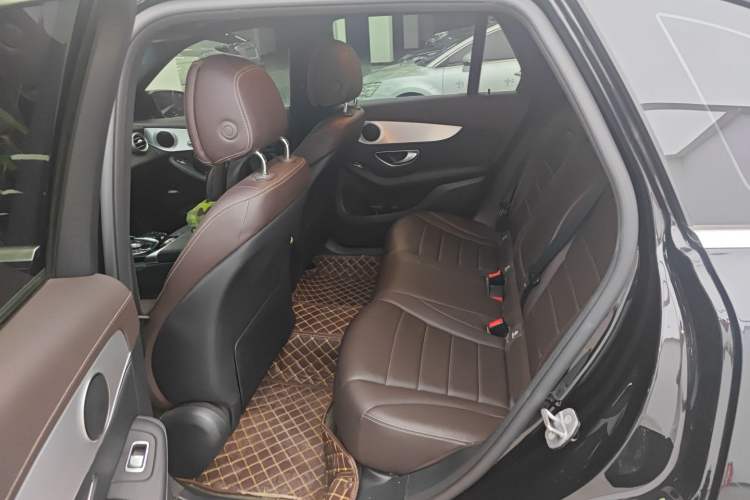 Used Mercedes-Benz GLC 2019 GLC 200 L 4MATIC Interior 4