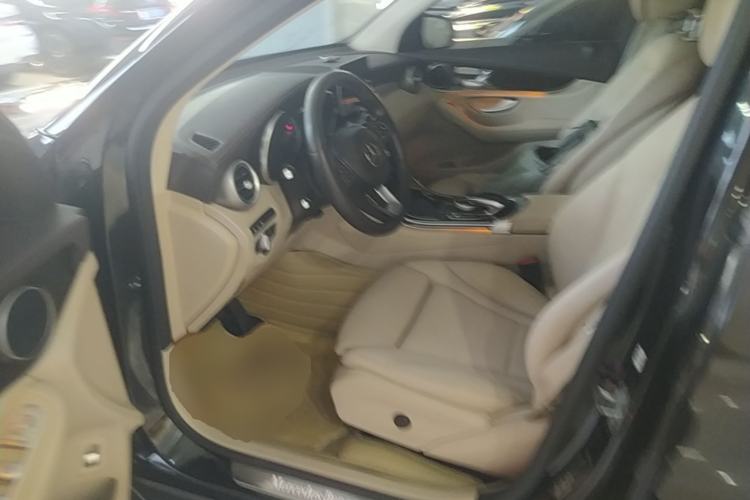 Used Mercedes-Benz GLC 2019 GLC 260 L 4MATIC Luxury Model Left Front Seat