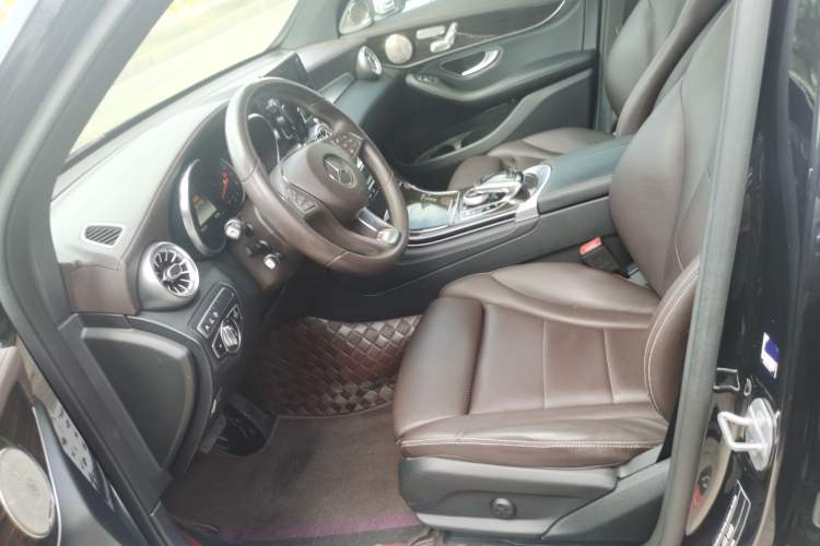 Used Mercedes-Benz GLC 2019 Facelift GLC 260 L 4MATIC Luxury Model Left Front Seat