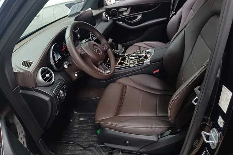 Used Mercedes-Benz GLC 2019 GLC 260 L 4MATIC Dynamic Model Left Front Seat