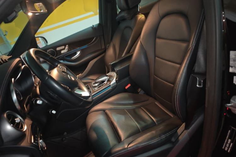 Used Mercedes-Benz GLC 2019 GLC 260 L 4MATIC Luxury Model Left Front Seat