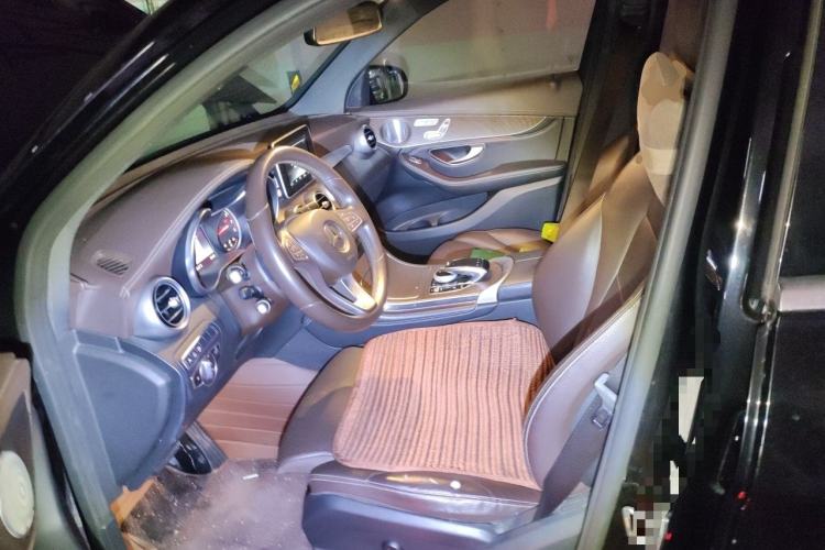 Used Mercedes-Benz GLC 2019 GLC 300 L 4MATIC Dynamic Model Left Front Seat