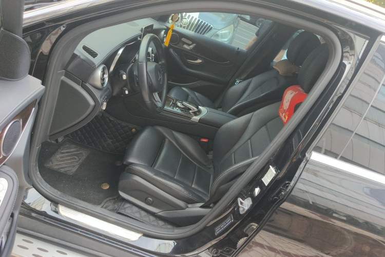 Used Mercedes-Benz GLC 2019 GLC 260 L 4MATIC Luxury Model Left Front Seat