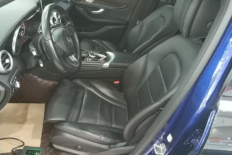 Used Mercedes-Benz GLC 2019 GLC 300 L 4MATIC Dynamic Model Left Front Seat