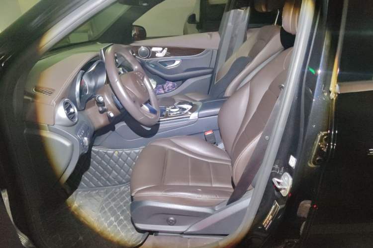 Used Mercedes-Benz GLC 2019 Facelift GLC 260 L 4MATIC Luxury Model Left Front Seat
