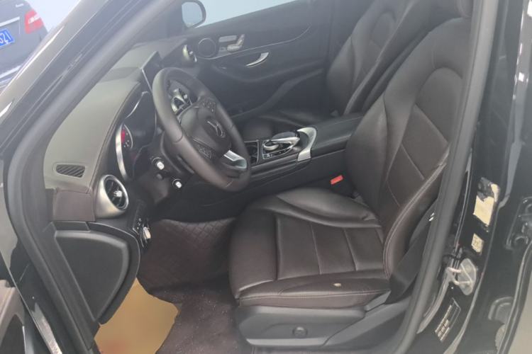 Used Mercedes-Benz GLC 2019 Facelift GLC 260 L 4MATIC Luxury Model Left Front Seat