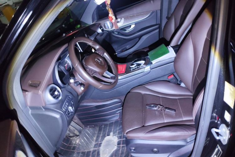 Used Mercedes-Benz GLC 2019 GLC 300 L 4MATIC Dynamic Model Left Front Seat