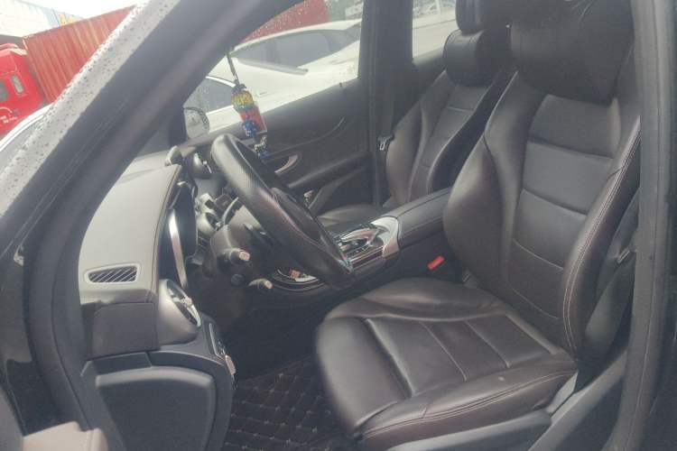 Used Mercedes-Benz GLC 2019 GLC 260 L 4MATIC Luxury Model Left Front Seat