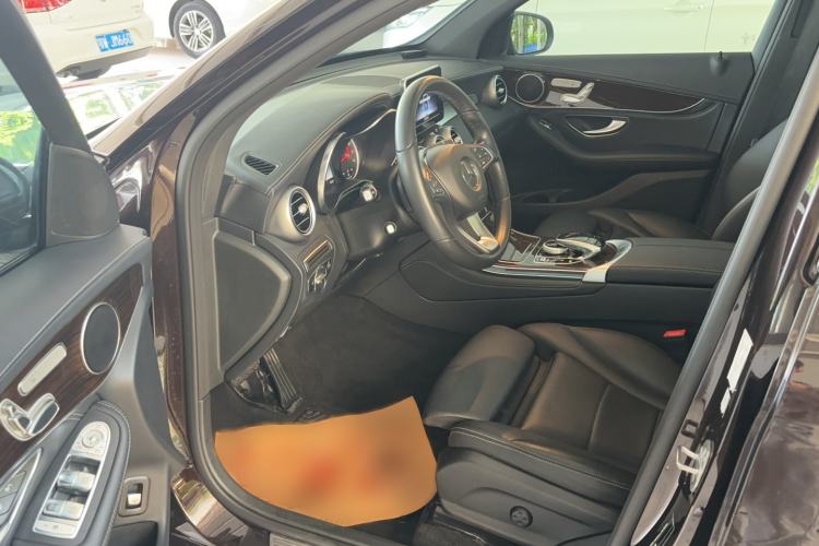 Used Mercedes-Benz GLC 2019 GLC 260 L 4MATIC Dynamic Model Left Front Seat