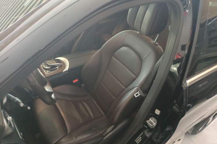 Used Mercedes-Benz GLC 2019 Refreshed GLC 300 L 4MATIC Dynamic Edition Left Front Seat