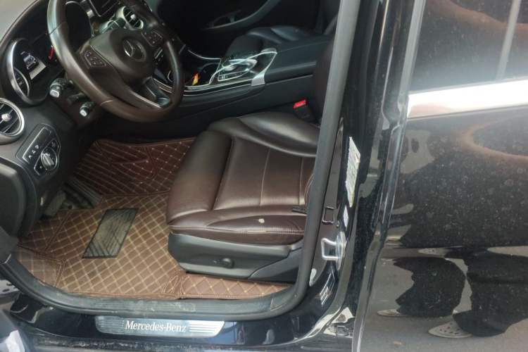 Used Mercedes-Benz GLC 2019 GLC 260 L 4MATIC Dynamic Model Left Front Seat