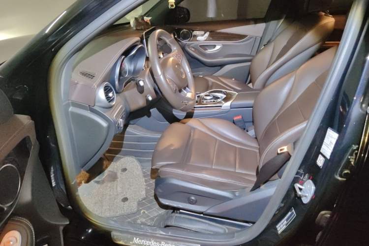 Used Mercedes-Benz GLC 2019 GLC 260 L 4MATIC Dynamic Model Left Front Seat