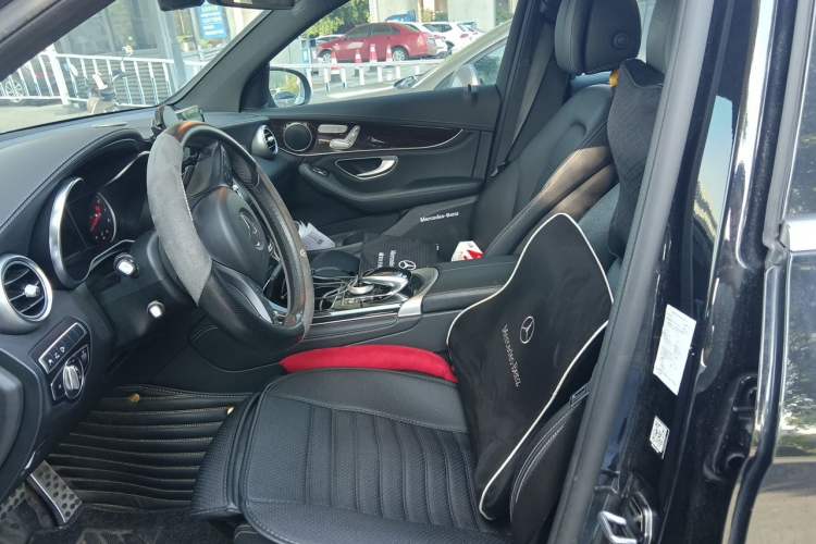 Used Mercedes-Benz GLC 2019 GLC 260 L 4MATIC Dynamic Model Left Front Seat