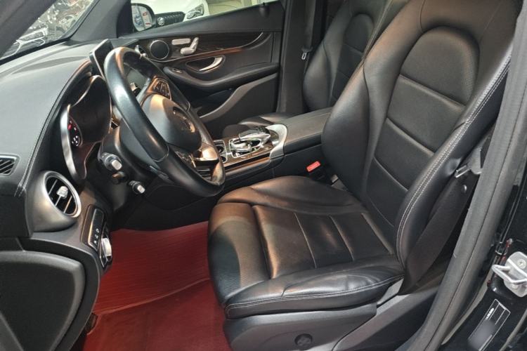Used Mercedes-Benz GLC 2019 Facelift GLC 260 L 4MATIC Luxury Model Left Front Seat