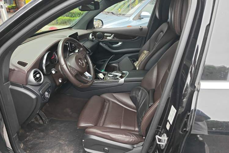 Used Mercedes-Benz GLC 2019 GLC 260 4MATIC Dynamic Edition Left Front Seat