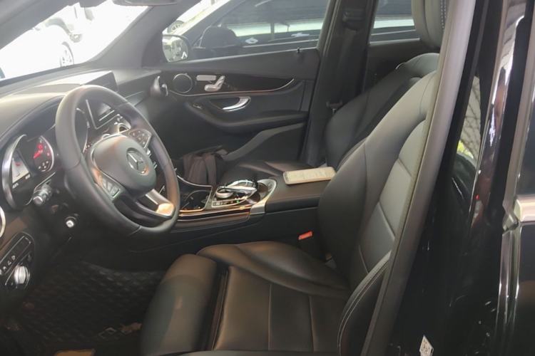 Used Mercedes-Benz GLC 2019 Facelift GLC 260 L 4MATIC Luxury Model Left Front Seat