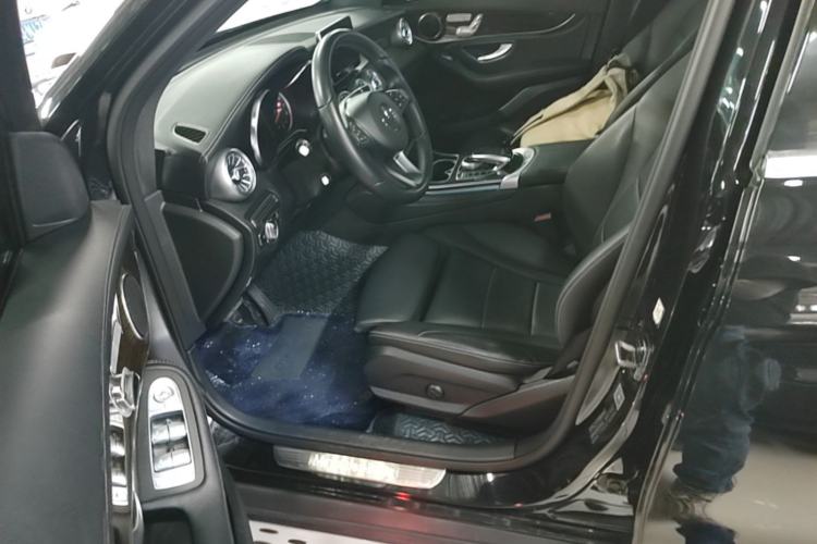 Used Mercedes-Benz GLC 2019 GLC 260 L 4MATIC Dynamic Model Left Front Seat