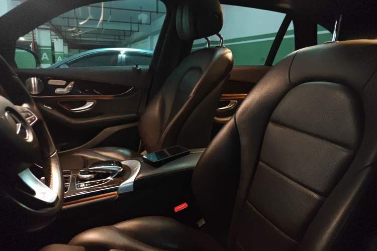 Used Mercedes-Benz GLC 2019 Facelift GLC 260 L 4MATIC Luxury Model Left Front Seat