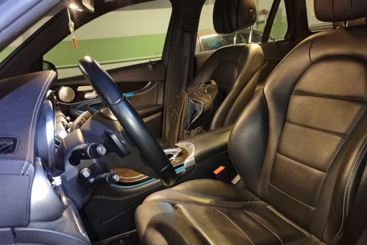 Used Mercedes-Benz GLC 2019 Facelift GLC 260 L 4MATIC Luxury Model Left Front Seat
