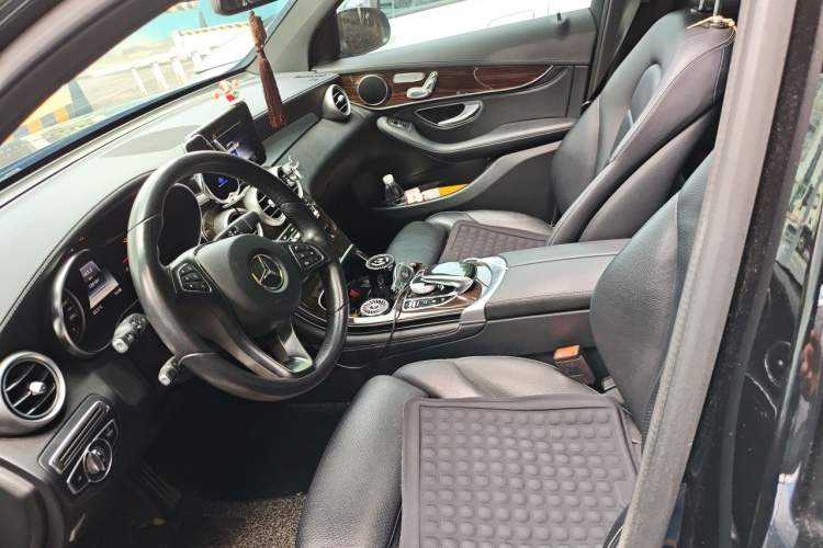 Used Mercedes-Benz GLC 2019 GLC 260 L 4MATIC Dynamic Model Left Front Seat