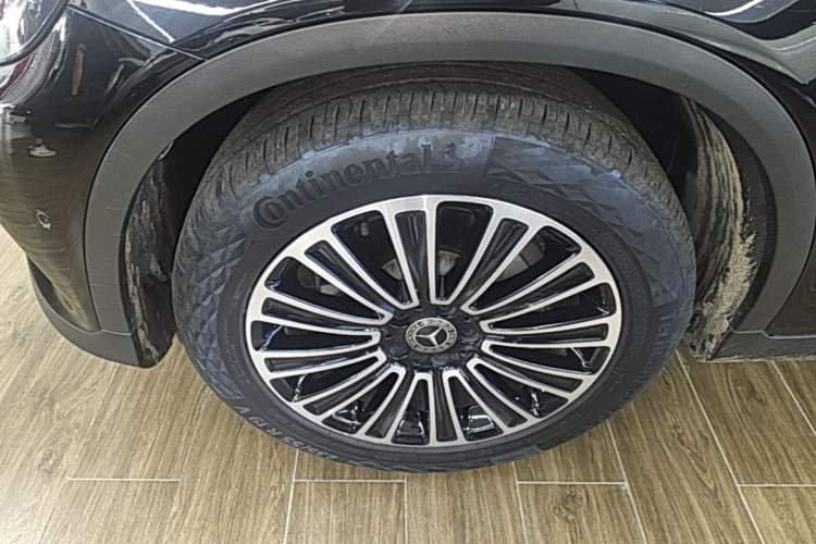 Used Mercedes-Benz GLC 2019 GLC 200 4MATIC Left Front Wheel Hub