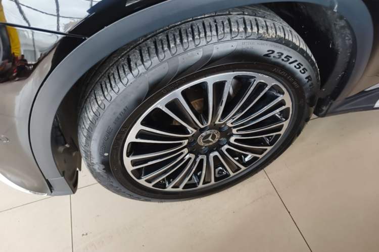 Used Mercedes-Benz GLC 2019 GLC 260 L 4MATIC Dynamic Model Left Front Wheel Hub