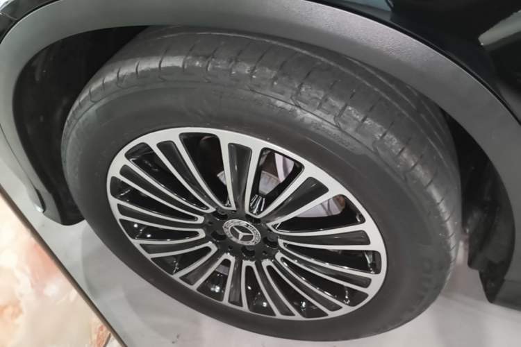Used Mercedes-Benz GLC 2019 GLC 260 L 4MATIC Dynamic Model Left Front Wheel Hub