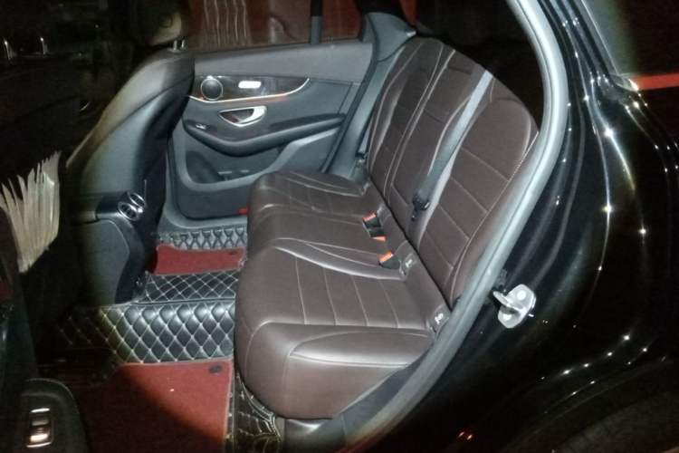 Used Mercedes-Benz GLC 2019 GLC 260 L 4MATIC Dynamic Model Left Rear Seat