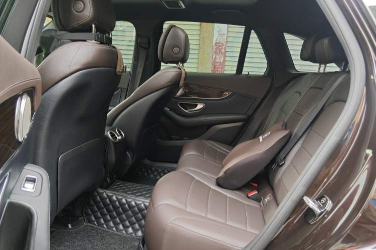 Used Mercedes-Benz GLC 2019 Facelift GLC 260 L 4MATIC Luxury Model Left Rear Seat
