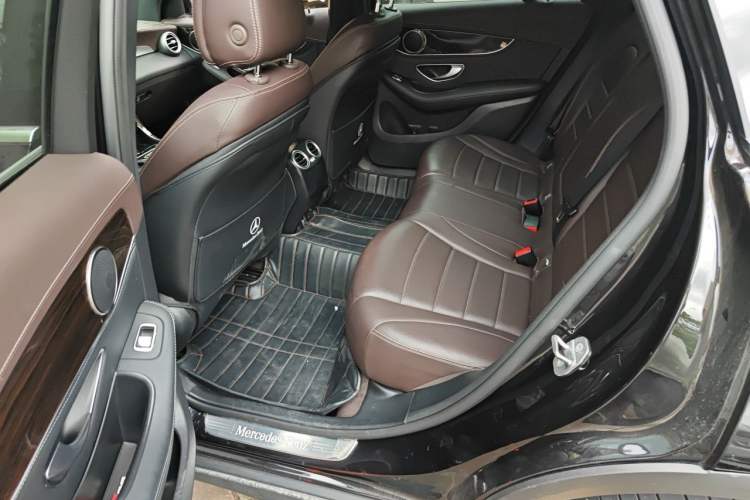 Used Mercedes-Benz GLC 2019 GLC 260 L 4MATIC Dynamic Model Left Rear Seat