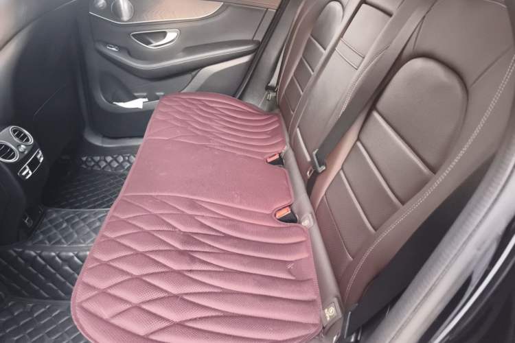 Used Mercedes-Benz GLC 2019 Refreshed GLC 300 L 4MATIC Dynamic Edition Left Rear Seat