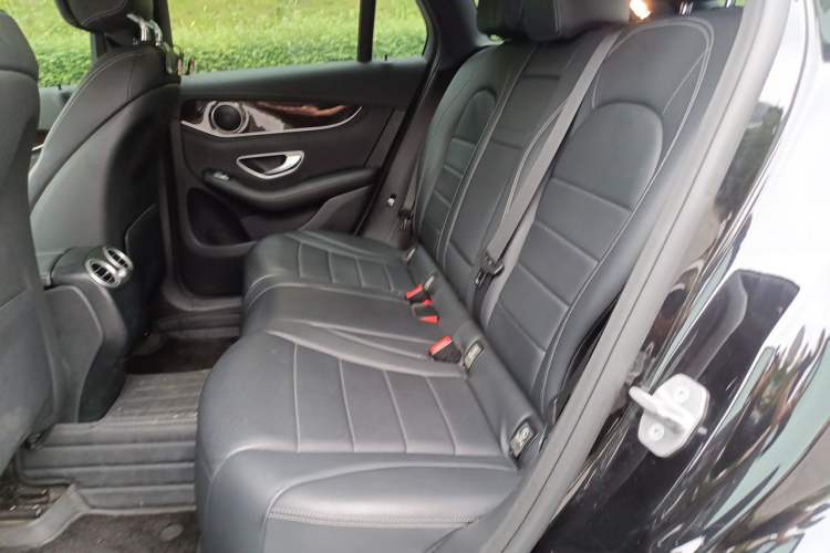 Used Mercedes-Benz GLC 2019 GLC 260 4MATIC Dynamic Edition Left Rear Seat