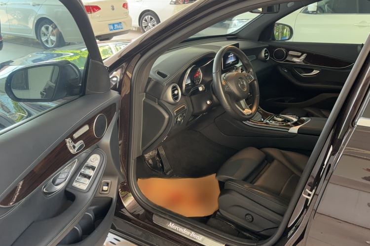Used Mercedes-Benz GLC 2019 GLC 260 L 4MATIC Dynamic Model Left Rear Seat