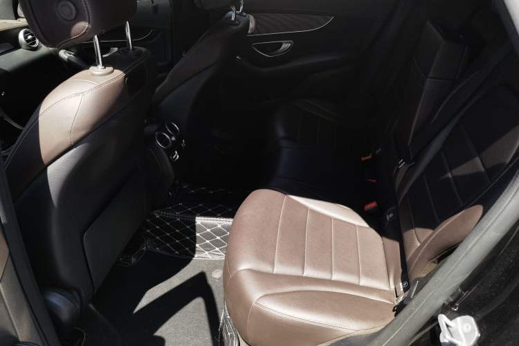 Used Mercedes-Benz GLC 2019 GLC 300 L 4MATIC Dynamic Model Left Rear Seat
