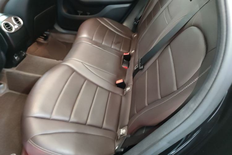 Used Mercedes-Benz GLC 2019 GLC 260 L 4MATIC Dynamic Model Left Rear Seat